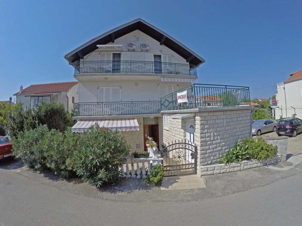 Primasrima Apartments Vodice Exteriör bild